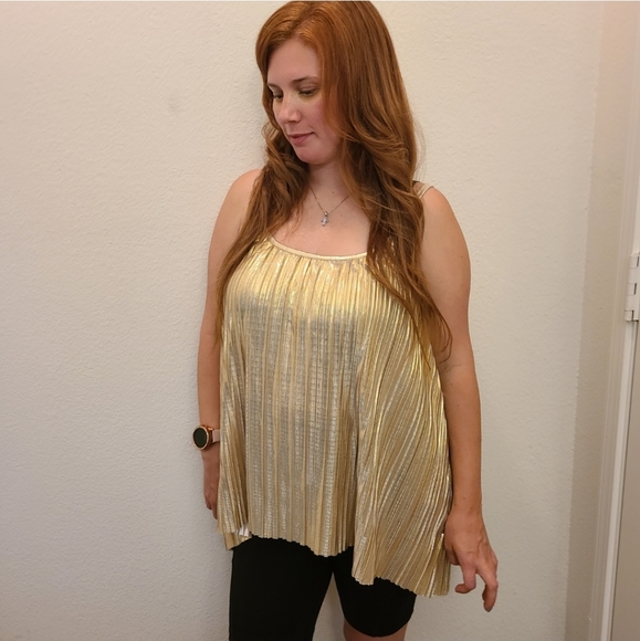 H&M Sparkly Gold Tank Top - Picture 6 of 17